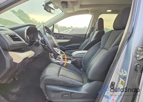 2019 Subaru Ascent Premium z USA, uszkodzony, nr VIN 4S4WMAHD7K3432142